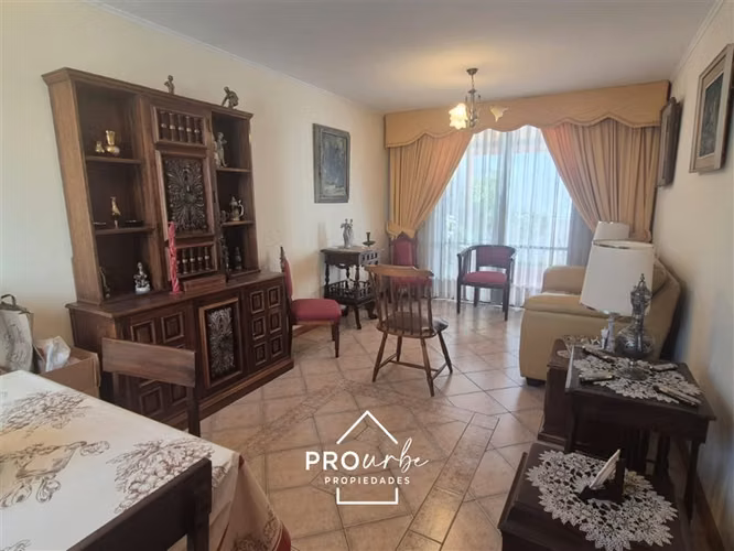 Casa en venta de 4 dorm. en Las Condes