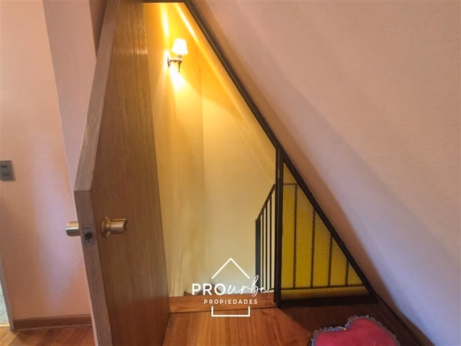Casa en venta de 4 dorm. en Las Condes