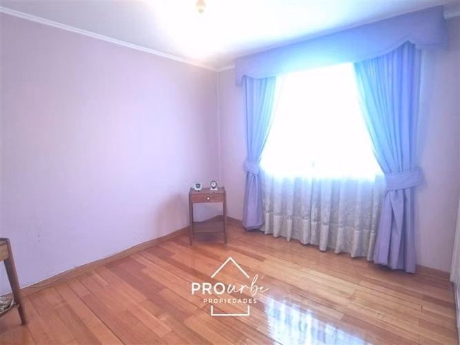 Casa en venta de 4 dorm. en Las Condes