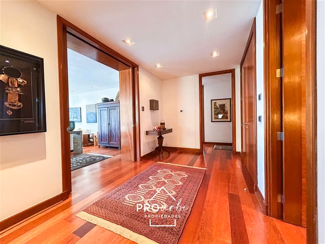 Departamento en venta de 3 dorm. en suite en Cerro San Luis