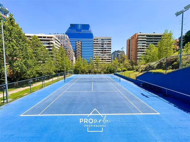 Departamento en venta de 3 dorm. en suite en Cerro San Luis