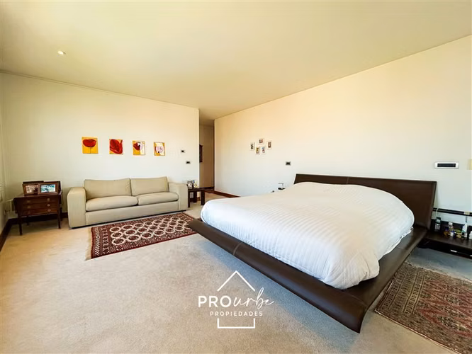 Departamento en venta de 3 dorm. en suite en Cerro San Luis