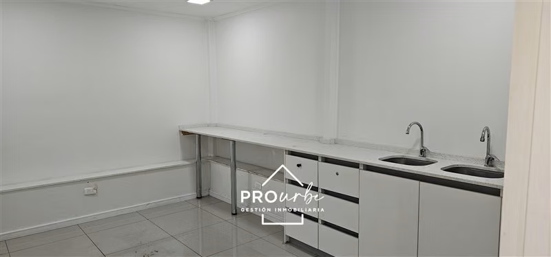 Local Comercial en arriendo en Recoleta