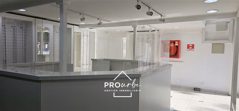 Local Comercial en arriendo en Recoleta
