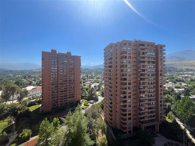 Departamento Venta 3 dormitorios y 3 baños / Las Condes