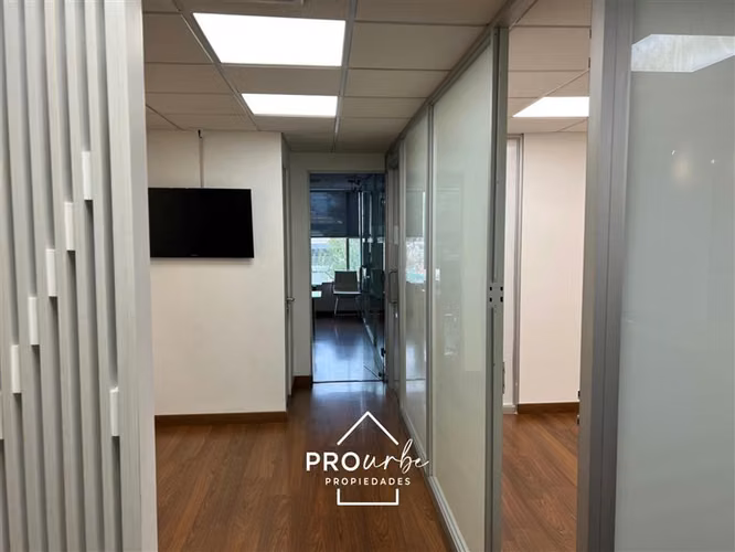 Gran Oficina en arriendo Estoril