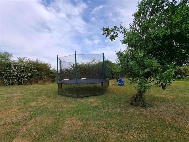 Parcela de 5900m2 en condominio casa 4 dom Baracaldo M.Pinto