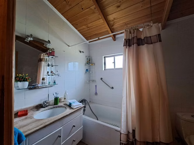 Parcela de 5900m2 en condominio casa 4 dom Baracaldo M.Pinto