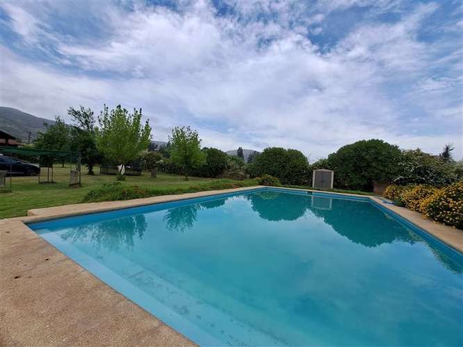 Parcela de 5900m2 en condominio casa 4 dom Baracaldo M.Pinto
