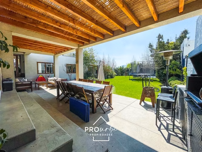 Casa en Los Bosques II, Oportunidad única con tasa 1,71%