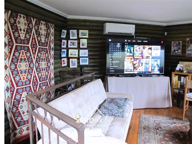 Parcela con gran casa Condominio Altos de Olmué