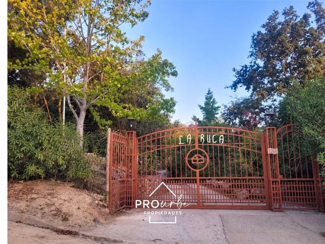 Parcela con gran casa Condominio Altos de Olmué