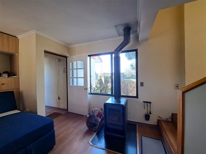 Preciosa casa de 5 dorm. piscina, 1000m2 / 240m2 construido