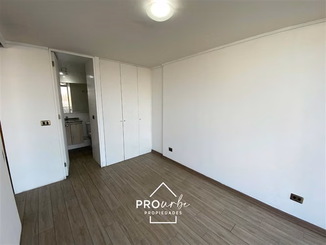 Moderno departamento en venta de 1 dorm. en Independencia