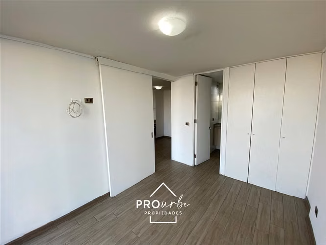 Moderno departamento en venta de 1 dorm. en Independencia