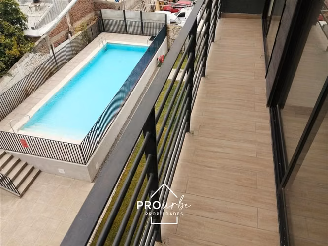 Moderno departamento en venta de 1 dorm. en Independencia