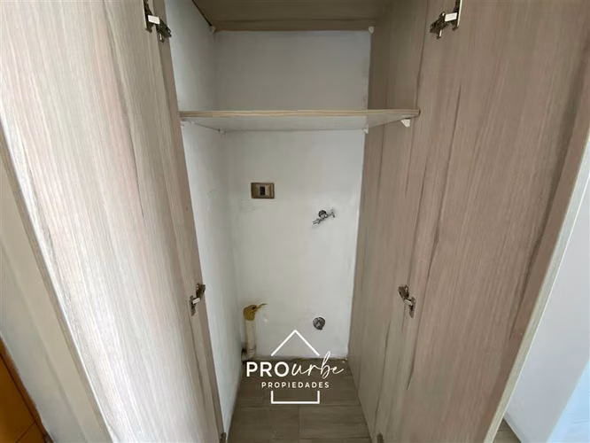 Moderno departamento en venta de 1 dorm. en Independencia