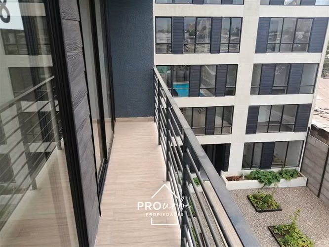 Moderno departamento en venta de 1 dorm. en Independencia