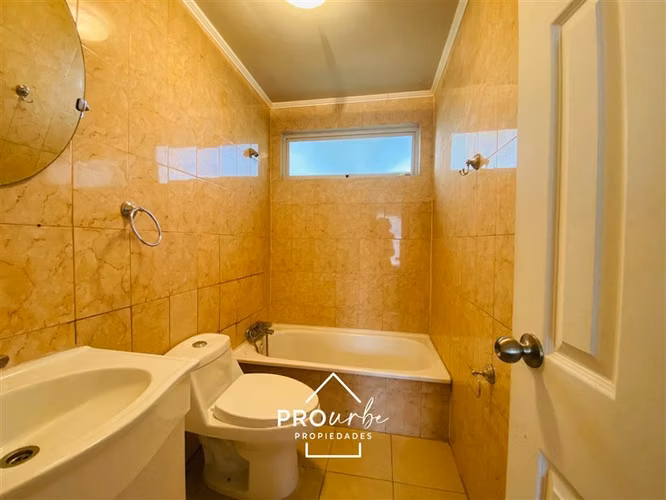 Casa en venta de 7 dorm. en Lampa