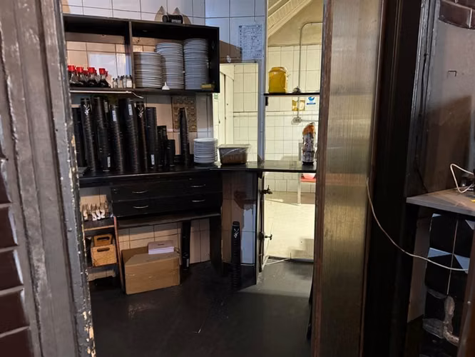 Local comercial. Patente de restaurante. Metro Manuel Montt