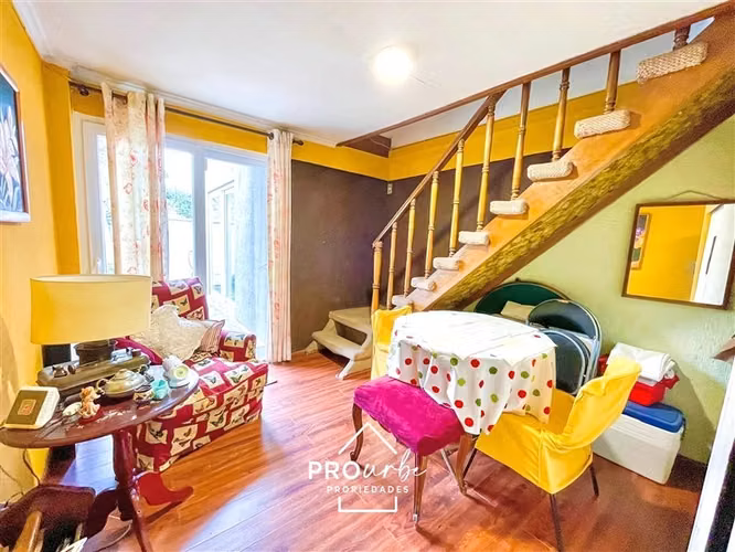Casa en venta de 6 dorm. en La Reina