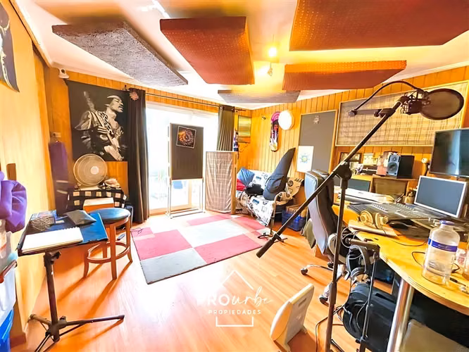 Casa en venta de 6 dorm. en La Reina
