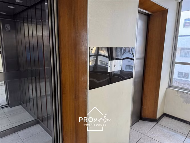 Oficina en venta a metros Metro Tobalaba