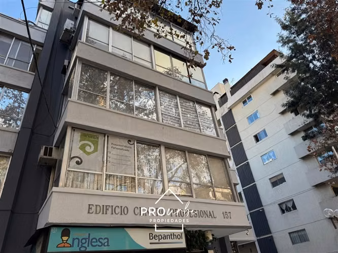 Oficina en venta a metros Metro Tobalaba