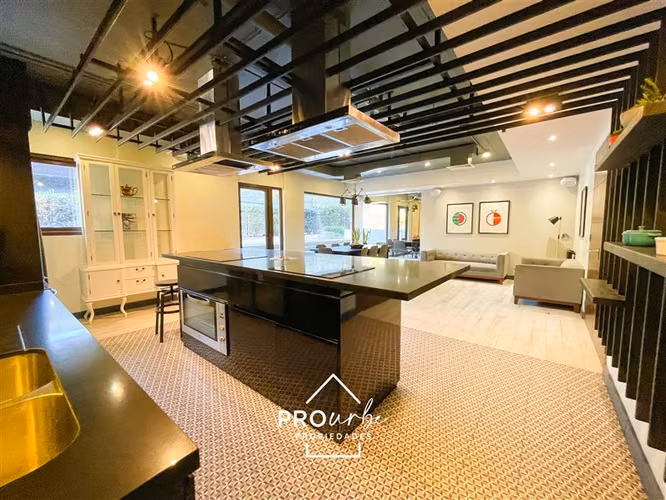 Departamento en venta de 2 dorm. en Lo Barnechea