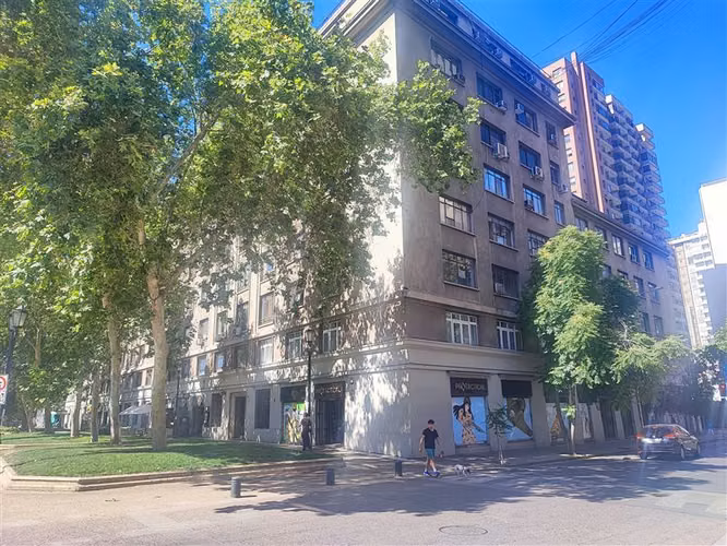 Departamento en venta de 6 dorm. en Santiago