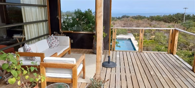 Casa en venta de 3 dorm. en Los Vilos