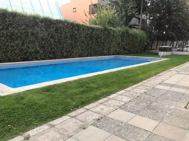 Departamento en venta de 2 dorm. en Las Condes