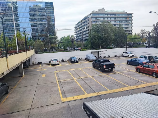 Departamento en venta de 3 dorm. en Las Condes