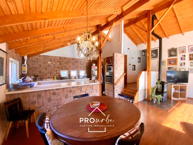 Local Comercial en venta en Lo Barnechea
