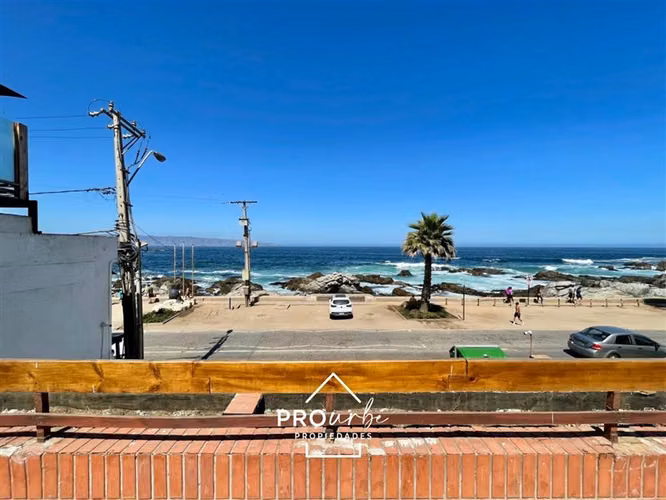 PRIMERA LINEA/ REÑACA / GRAN TERRAZA/ 2 SUITES