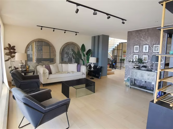 Departamento en venta de 3 dorm. en Las Condes