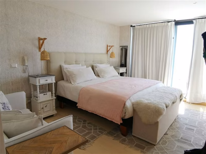 Departamento en venta de 3 dorm. en Las Condes