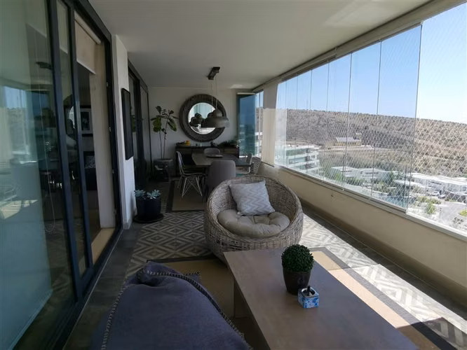Departamento en venta de 3 dorm. en Las Condes