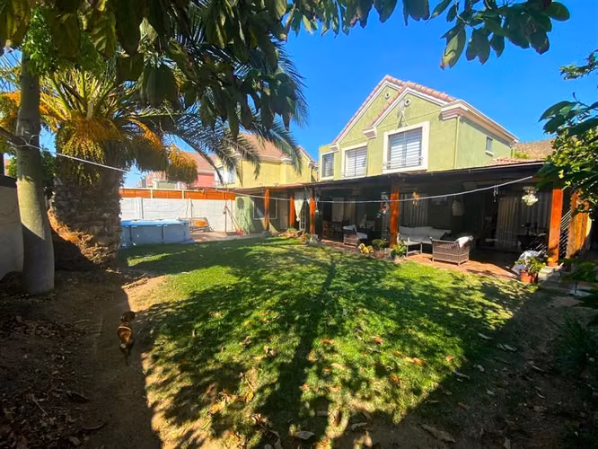 EN CONDOMINIO / 350 M2 DE TERRENO