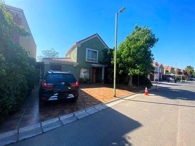 EN CONDOMINIO / 350 M2 DE TERRENO