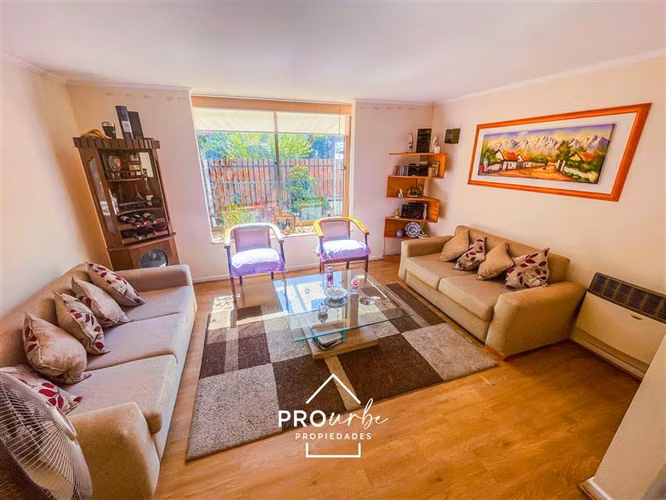 Se escuchan ofertas - casa en venta de 3 dorm. en La Florida