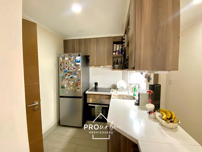 TownHouse de 3 pisos con patio y terraza panorámica - Imagen 9