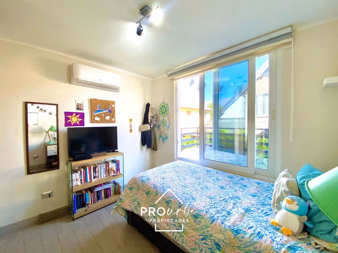 TownHouse de 3 pisos con patio y terraza panorámica - Imagen 19