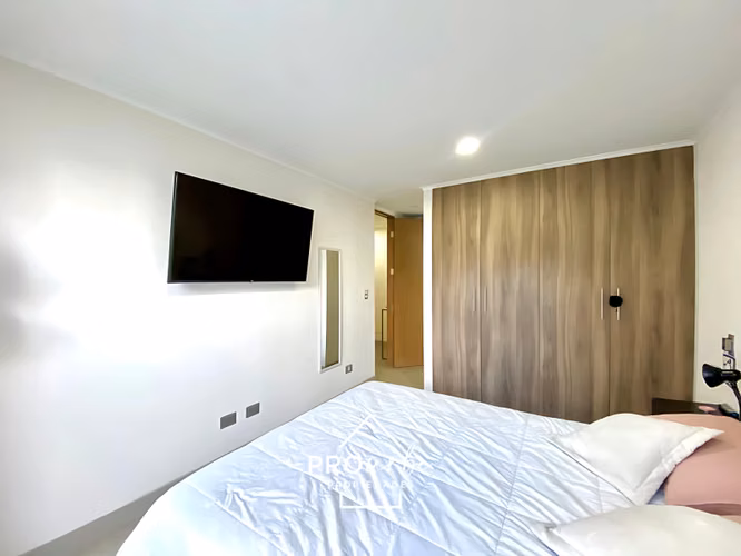 TownHouse de 3 pisos con patio y terraza panorámica - Imagen 16