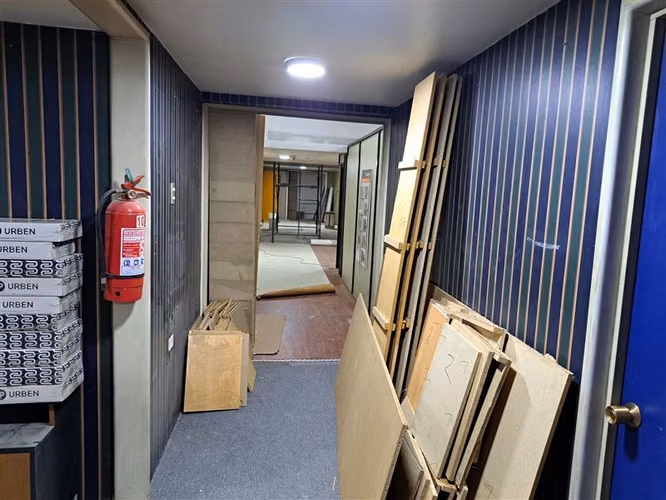 Bodega Industrial, Trifasica, 1109m2, buenos accesos