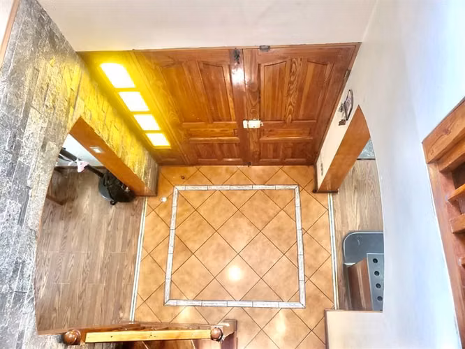Amplia casa y muy céntrica / 5D 4B - Imagen 17
