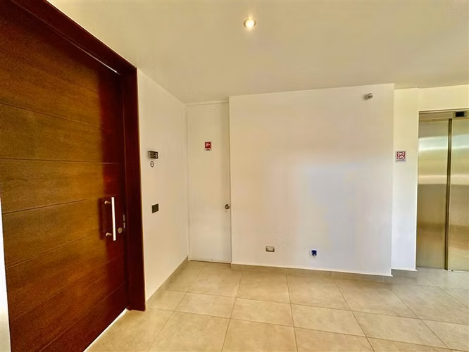 Departamento en venta de 3 dorm. en La Reina