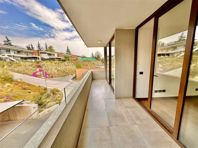 Departamento en venta de 3 dorm. en La Reina