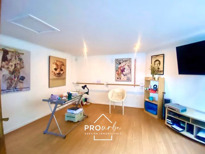 Parcela con 3 construcciones, Camino Farellones