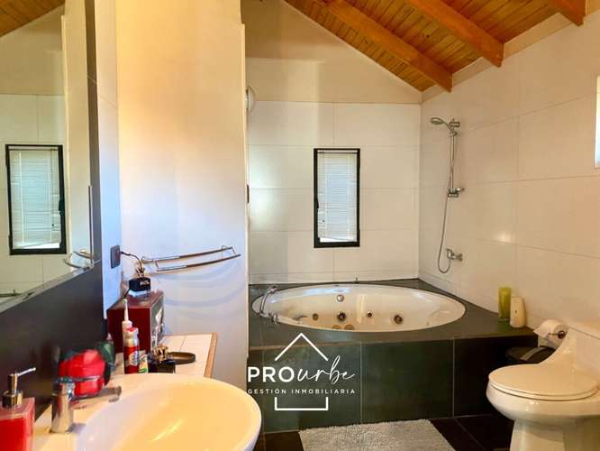 Parcela con 3 construcciones, Camino Farellones - Imagen 13